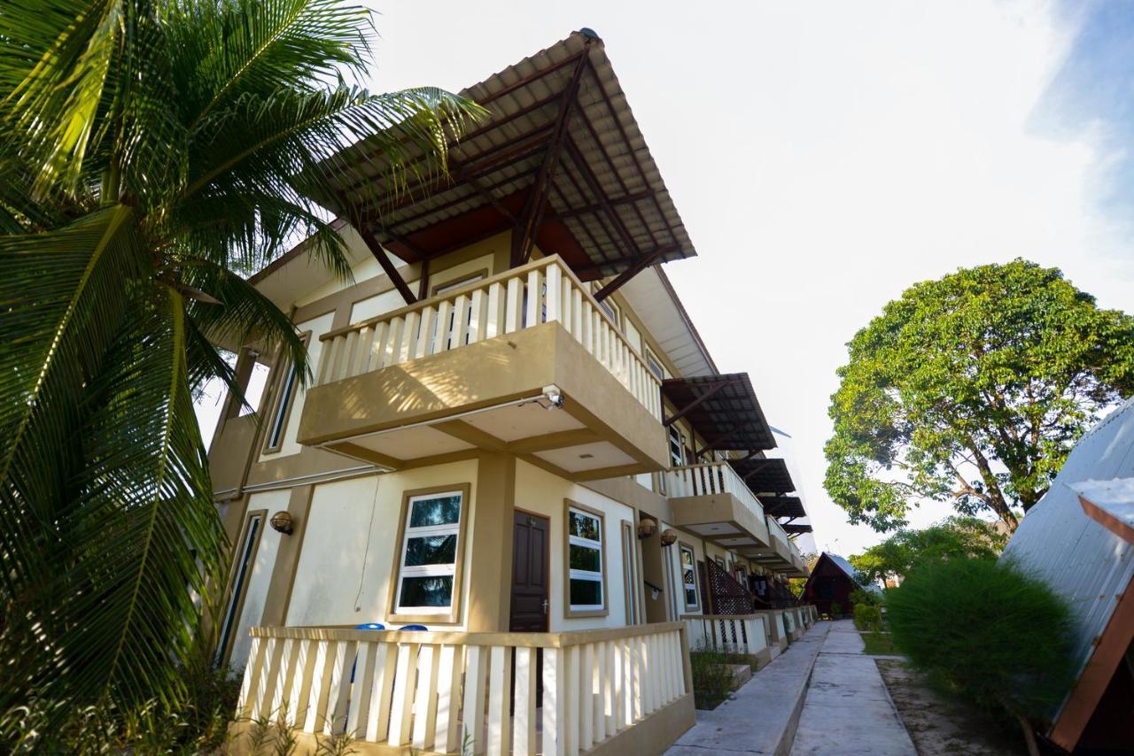 Delta Chenang Resort Pantai Cenang  Esterno foto